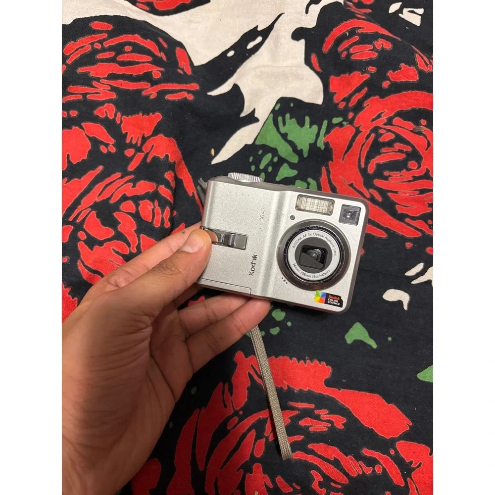 Kodak EasyShare C43 6.1MP Digital Camera Silver 3x partially works Optical Zoom
